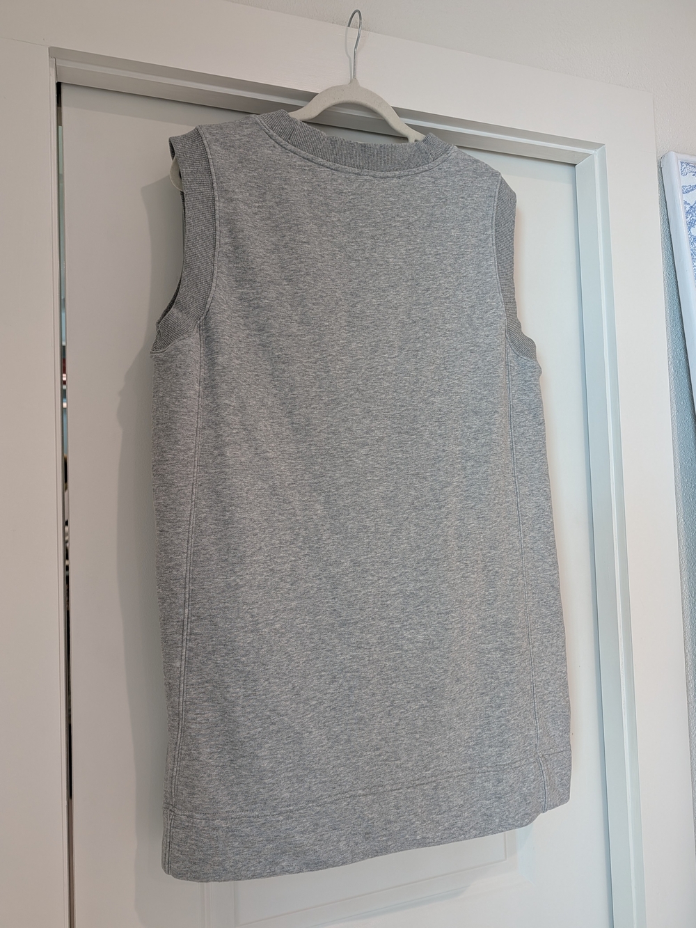 Vuori Grey Sleeveless Sweatshirt V-Neck Dress Size M - Picture 8 of 9